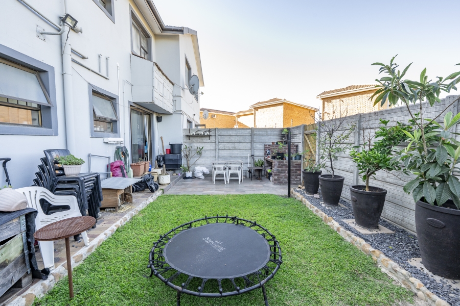2 Bedroom Property for Sale in Brackenfell South Western Cape